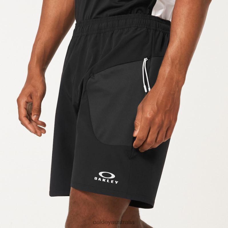 Pursuit Shorts 8 Blackout Oakley2ZJX2670