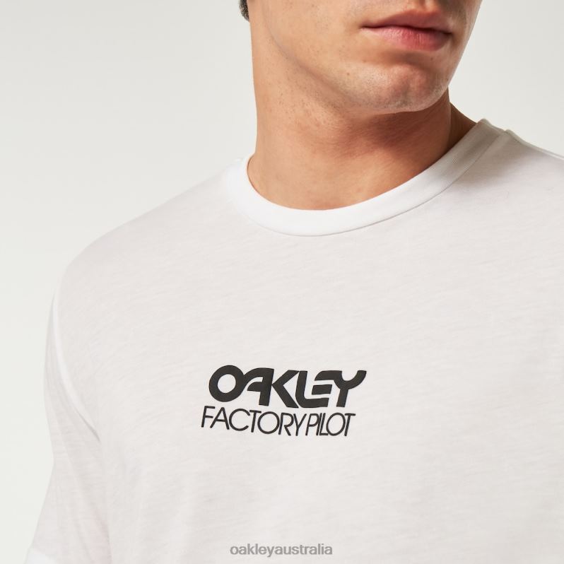 Factory Pilot SS Tee White Oakley2ZJX2238