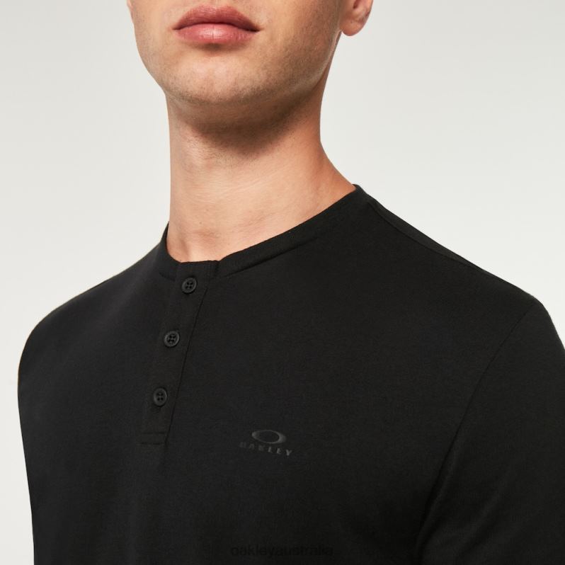 Relax Henley Tee Blackout Oakley2ZJX2204