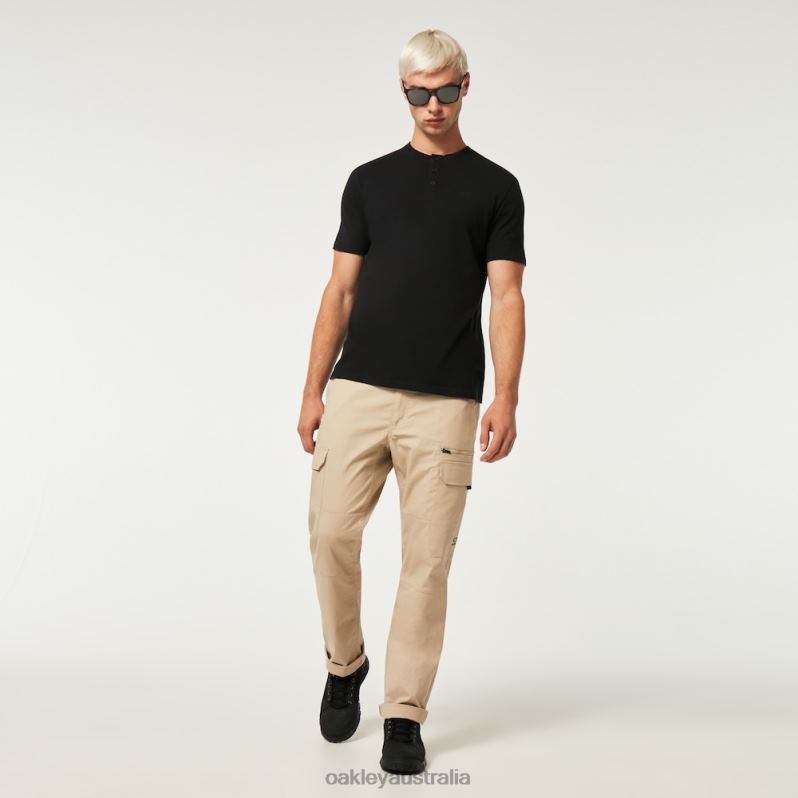 Relax Henley Tee Blackout Oakley2ZJX2204