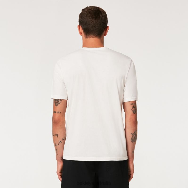 Relax Henley Tee White Oakley2ZJX2205