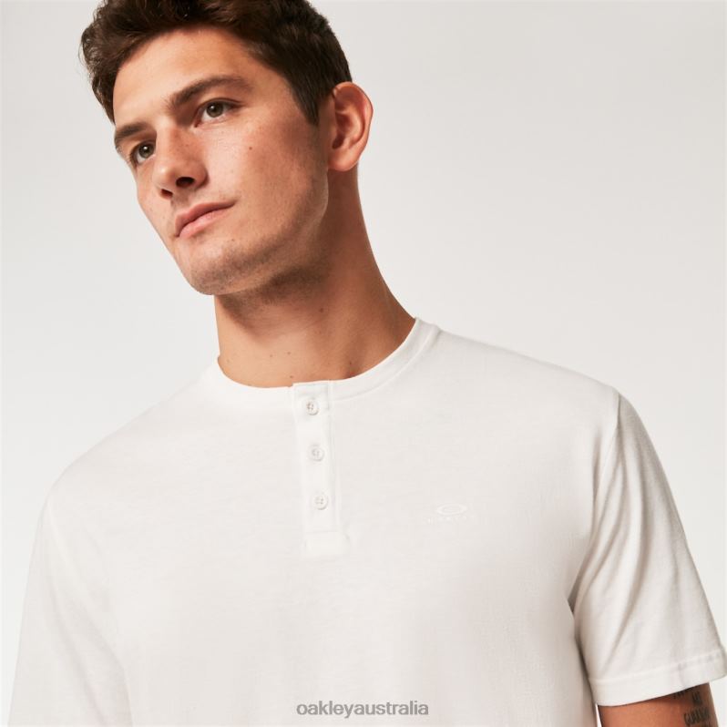 Relax Henley Tee White Oakley2ZJX2205