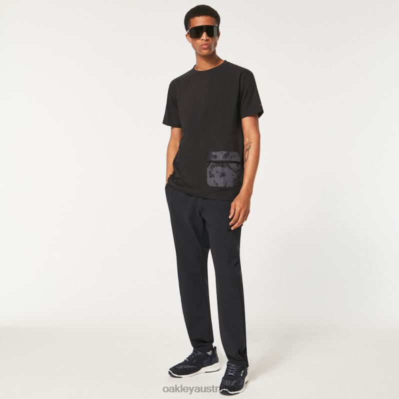 Wanderlust Pocket Tee Blackout Oakley2ZJX2331