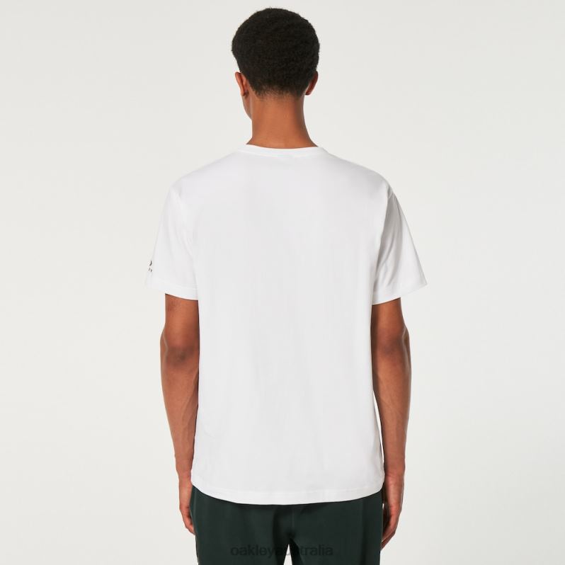 Wanderlust Pocket Tee White Oakley2ZJX2332