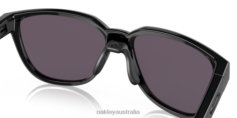 Actuator Prizm Grey Lenses, Polished Black Frame Oakley2ZJX830