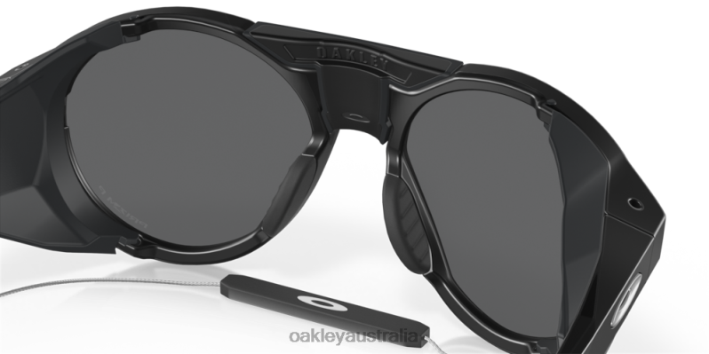 Clifden Prizm Black Polarized Lenses, Matte Black Frame Oakley2ZJX465