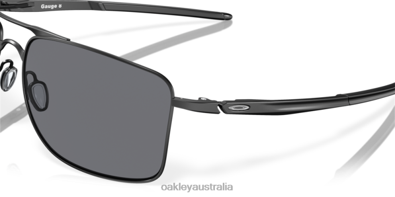 Gauge 8 Grey Lenses, Matte Black Frame Oakley2ZJX511