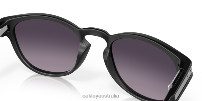 Latch Prizm Grey Gradient Lenses, Matte Black Frame Oakley2ZJX856