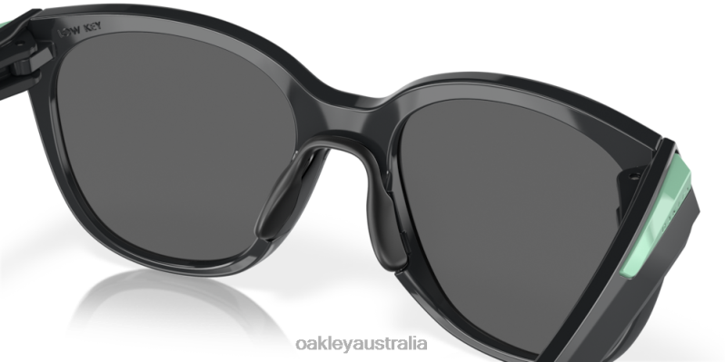 Low Key Prizm Black Lenses, Carbon Frame Oakley2ZJX940