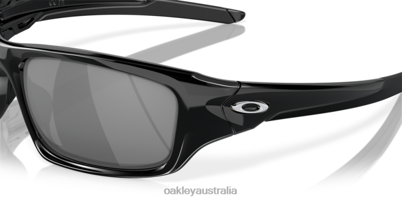 Valve Black Iridium Lenses, Polished Black Frame Oakley2ZJX773