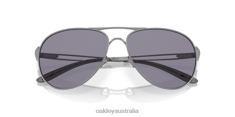 Caveat Grey Lenses, Polished Chrome Frame Oakley2ZJX507